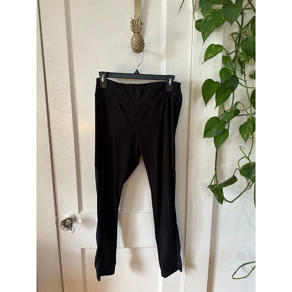 No Boundaries women’s size large black leggings